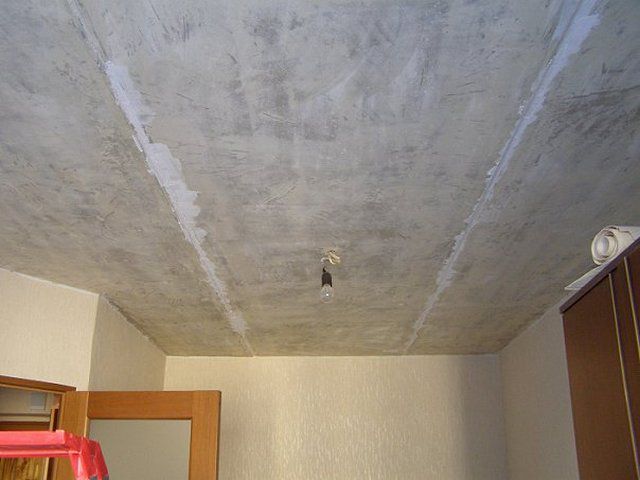 Щель между плитами на потолке как заделать